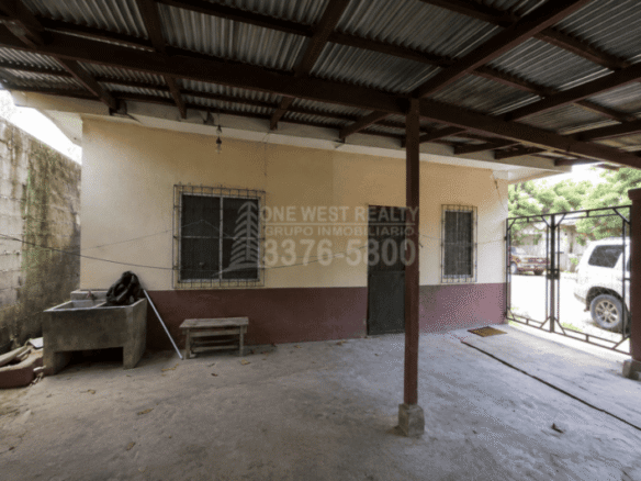 Casa Esquinera – El Pino, El Progreso